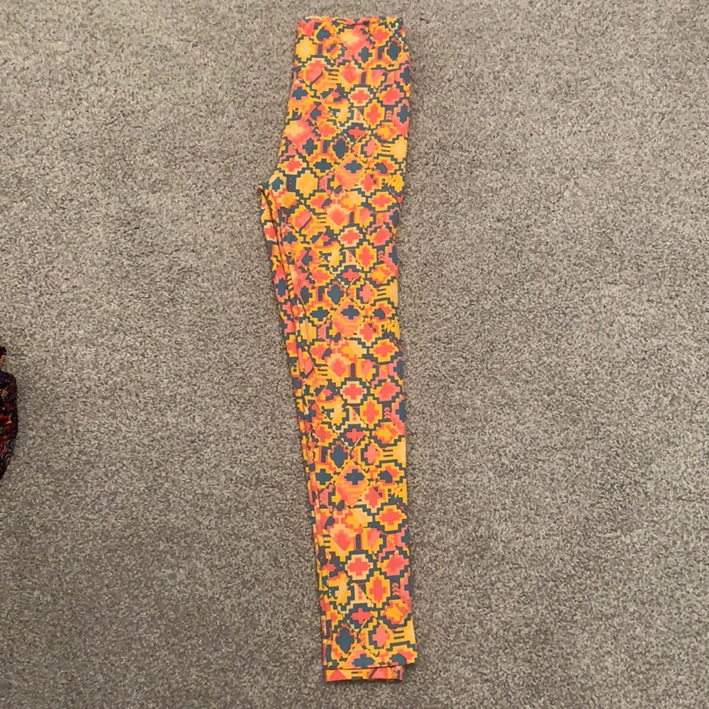 LuLaRoe OS leggings